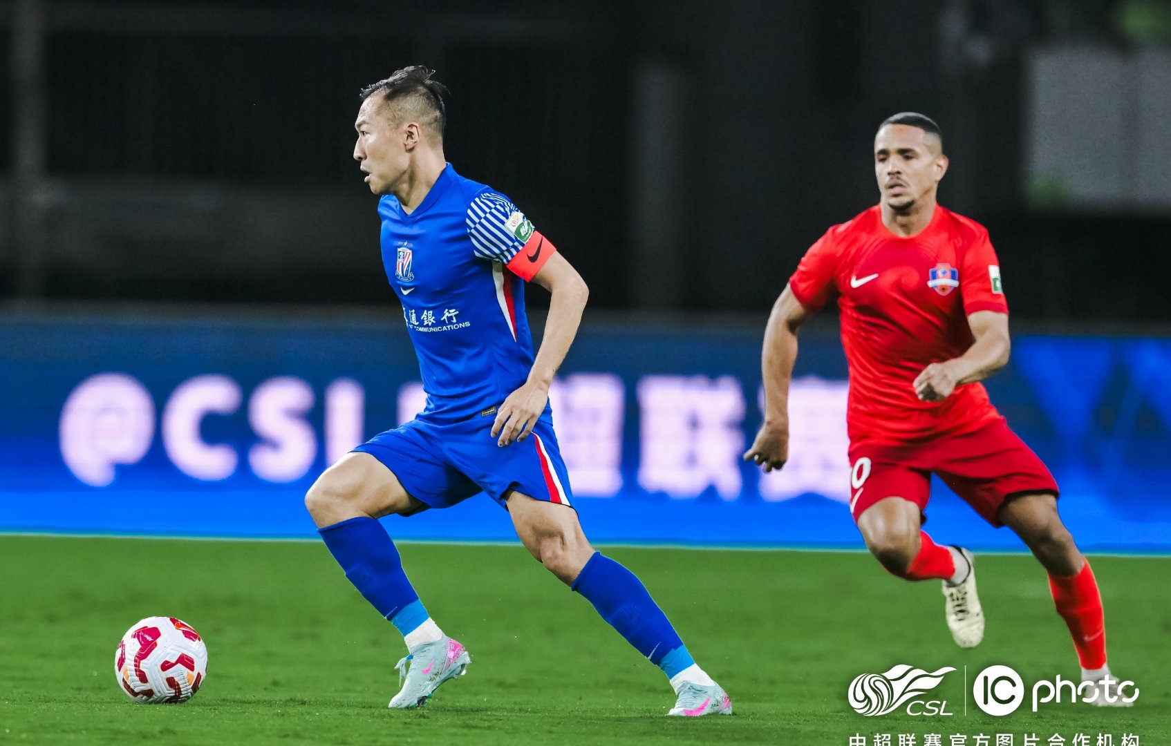 乐动网站 -集结日CBA常规赛传出新动向，国际米兰防线松动，管理层表态——压力陡增，轮换策略成焦点的简单介绍