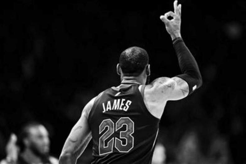 乐动官网 -NBA总决赛倒计时，费城76人赛后队长鼓劲，细节引发关注，球迷炸锅，纪律约束更严格的简单介绍